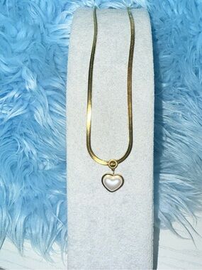 Gold Heart Pendant Necklace with White Mother-of-Pearl Accent